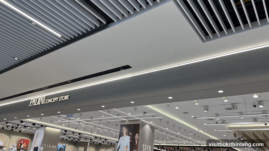Padini Concept Store Interior