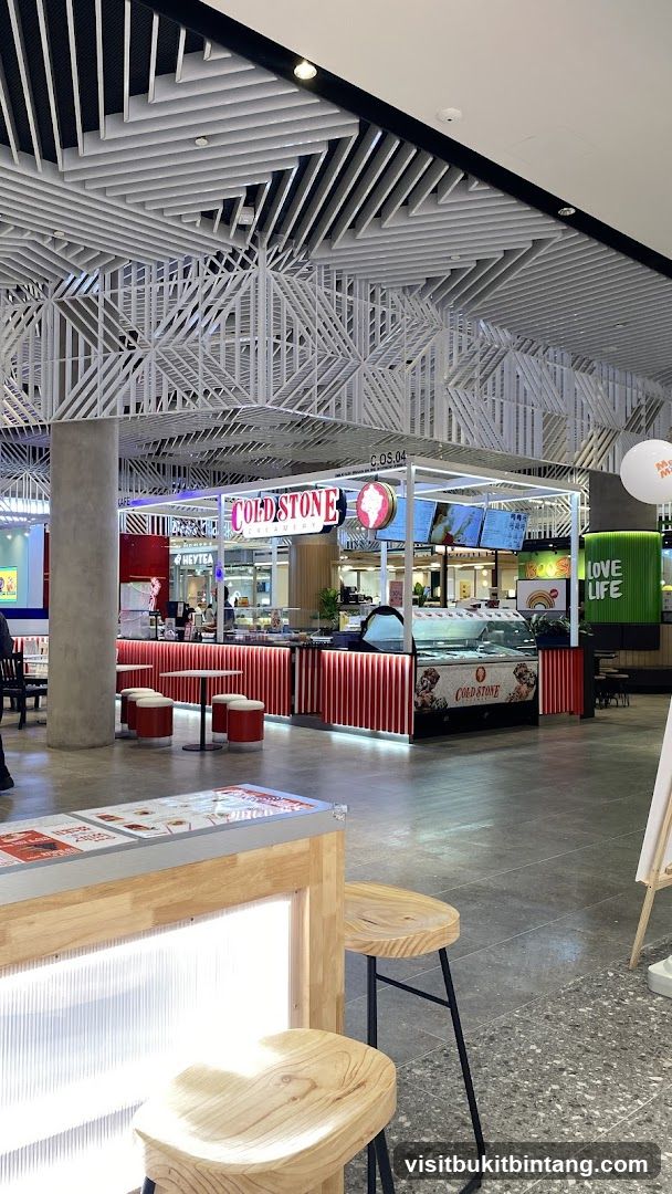 Cold Stone Creamery Storefront
