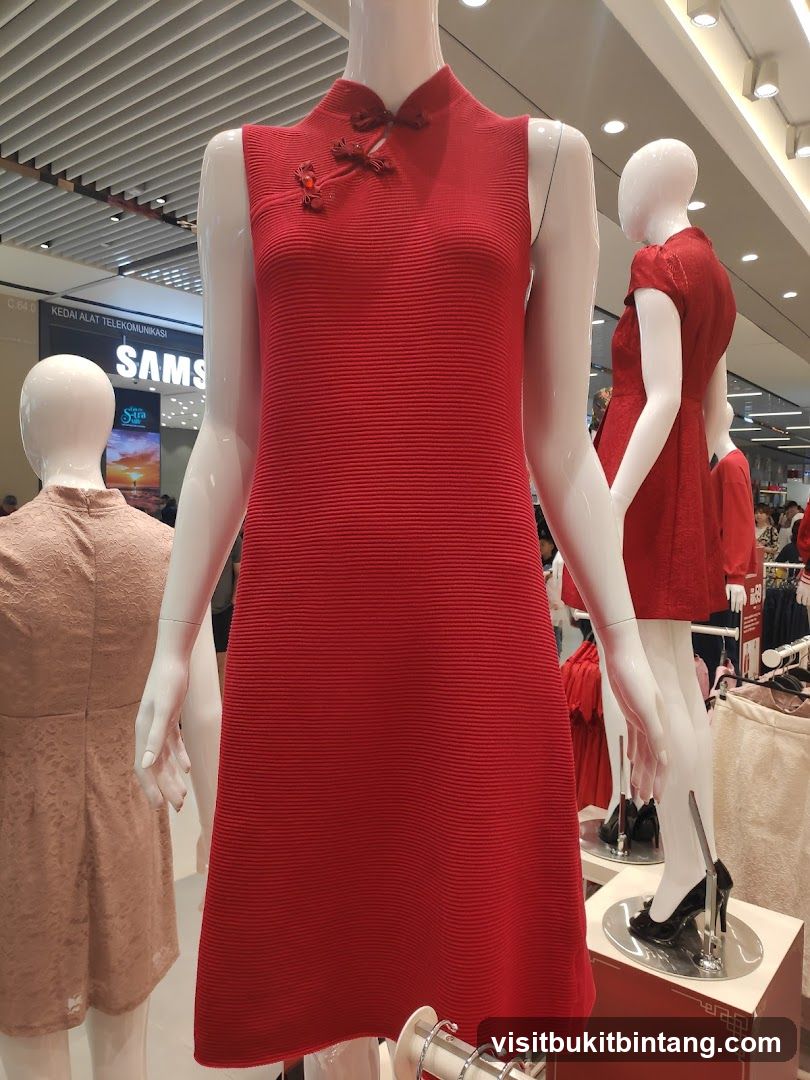 Mannequins in red dresses