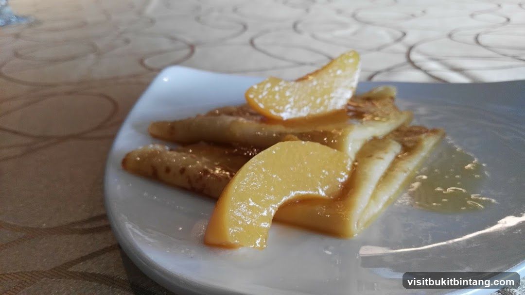 Crepes with Sliced Peaches