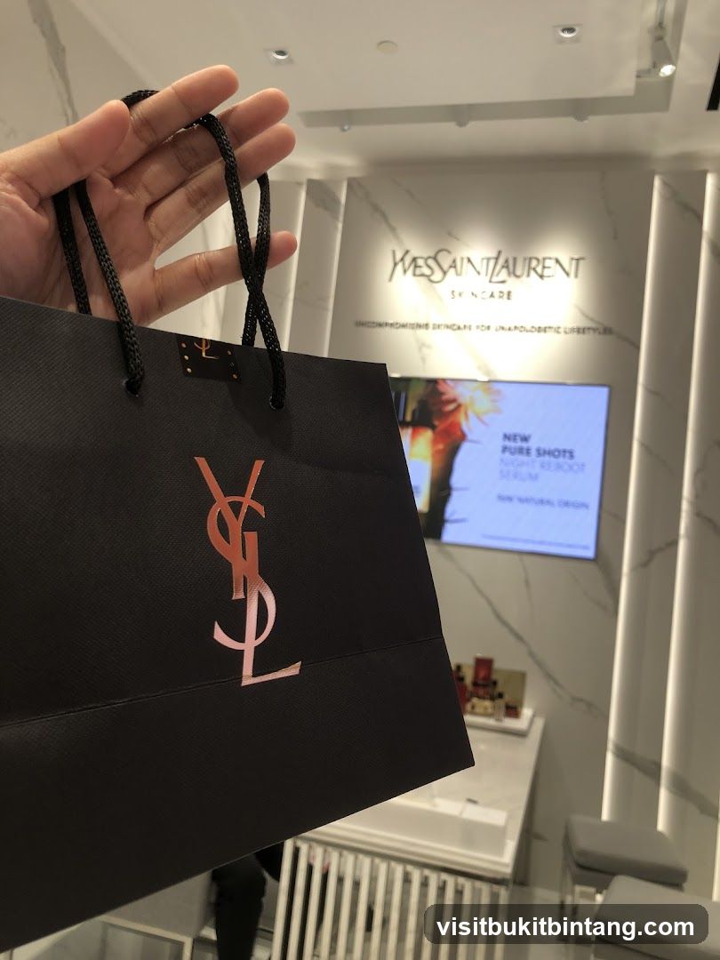 Yves Saint Laurent Shopping Bag