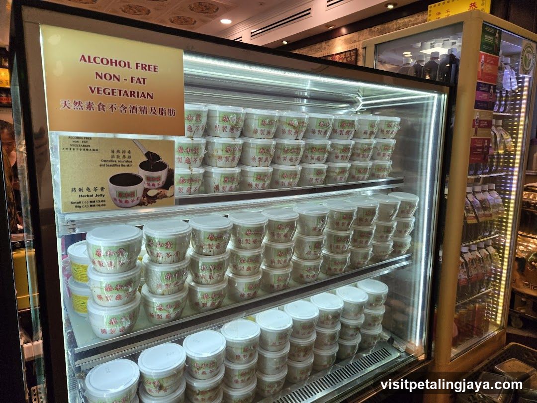 Refrigerated Display of Herbal Jelly Cups