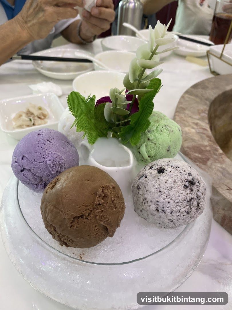 Assorted Ice Cream Scoops