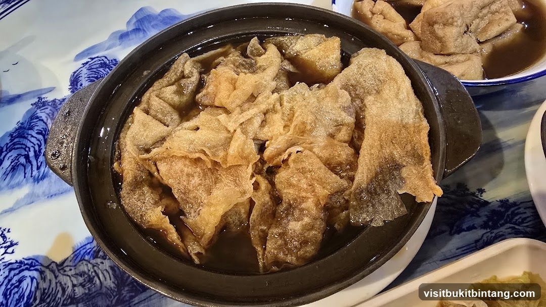 Braised Fish Skin with Tofu