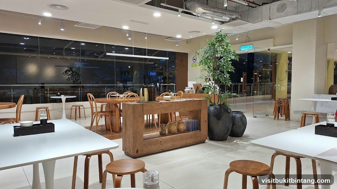 Modern Restaurant Interior