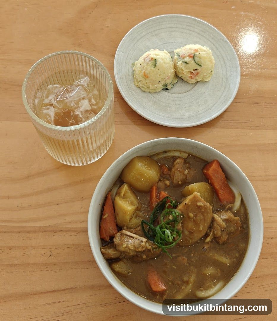 Curry Udon with Potato Salad and Drink