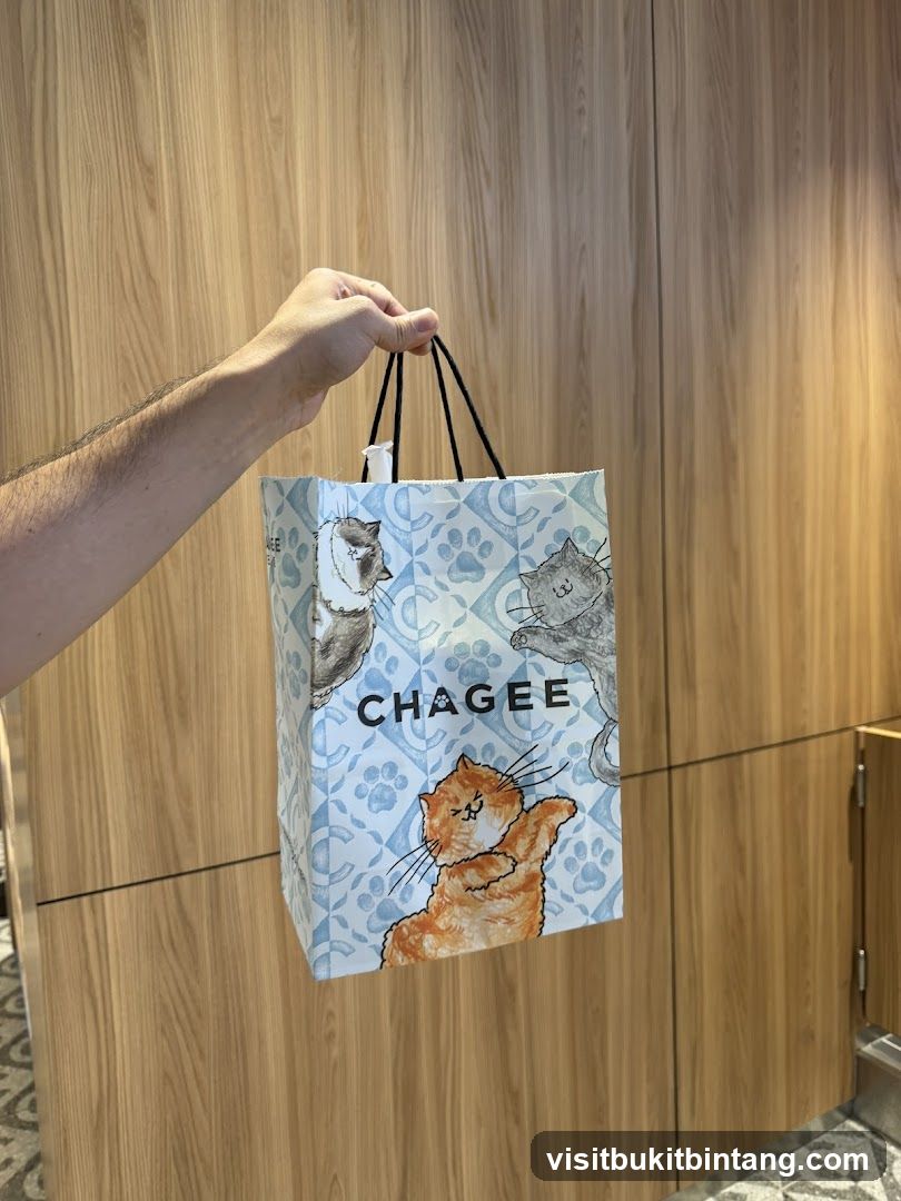 Shopping Bag with Cat Illustrations