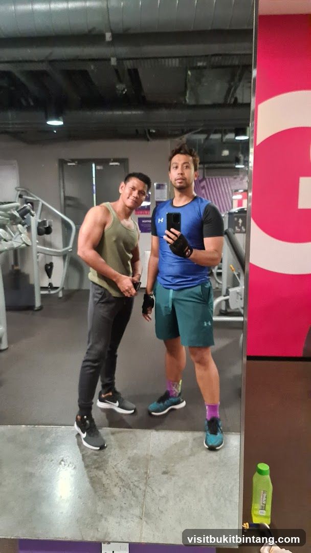 Celebrity Fitness Gym - Jaya One