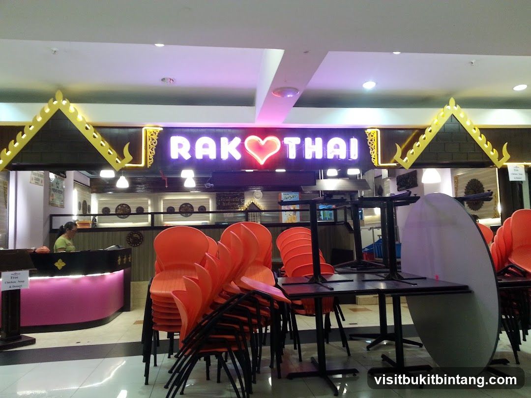 Rak Thai Restaurant Interior