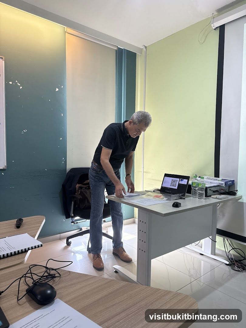 Man presenting in a classroom