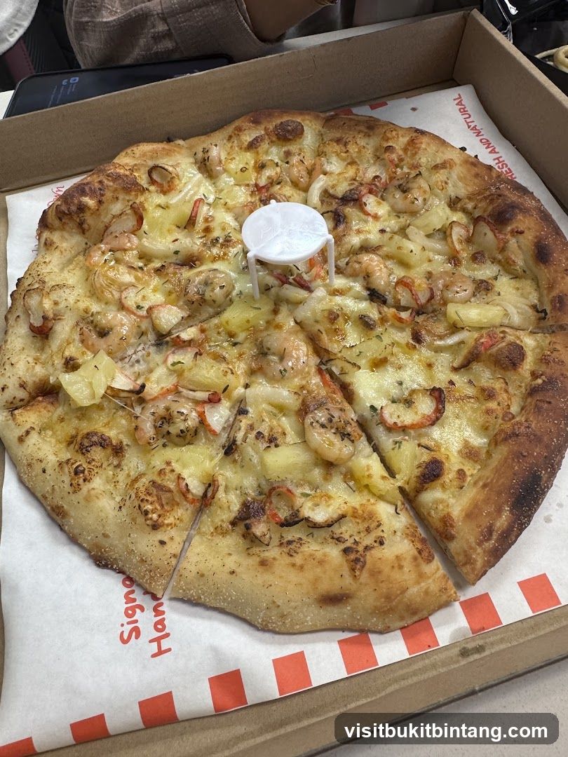 Seafood Pizza