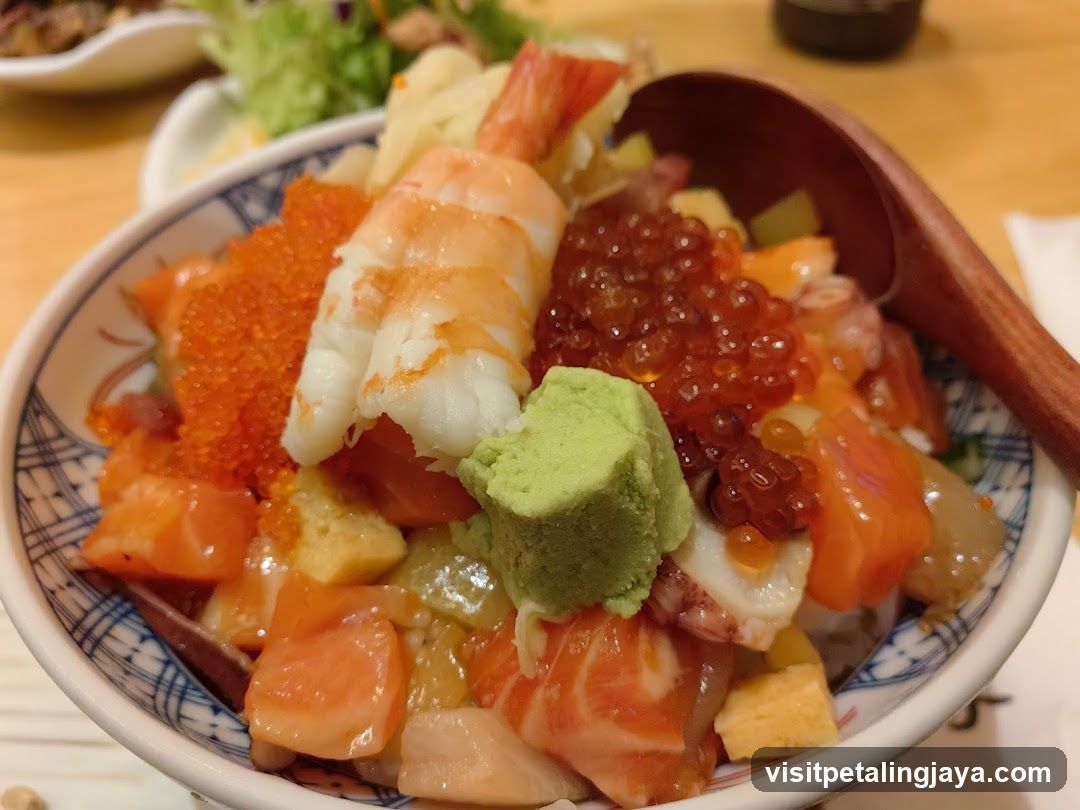 Sashimi Bowl with Shrimp and Caviar