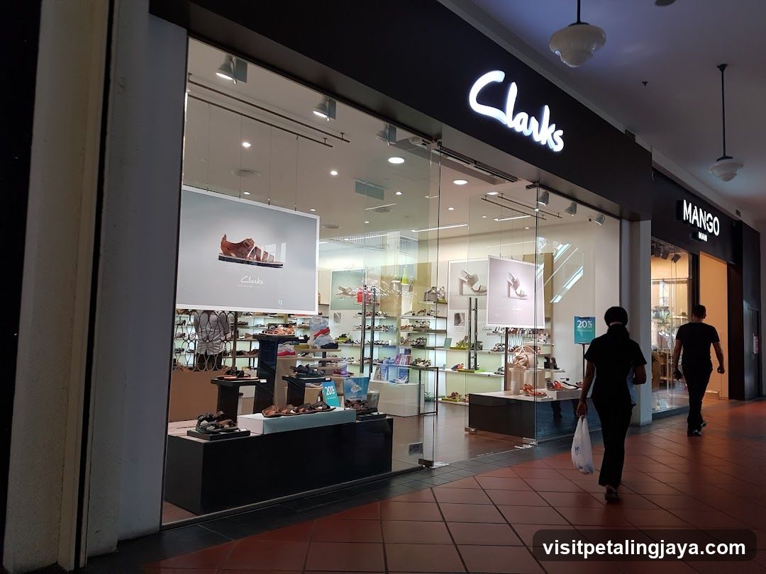 Clarks @ The Curve