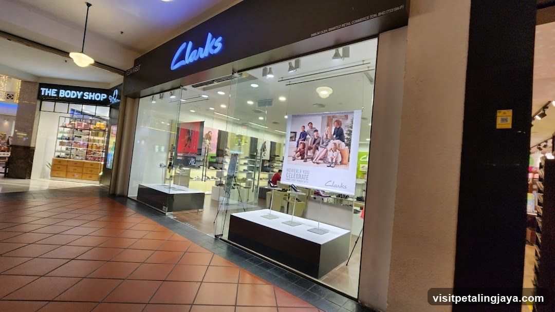 Clarks @ The Curve