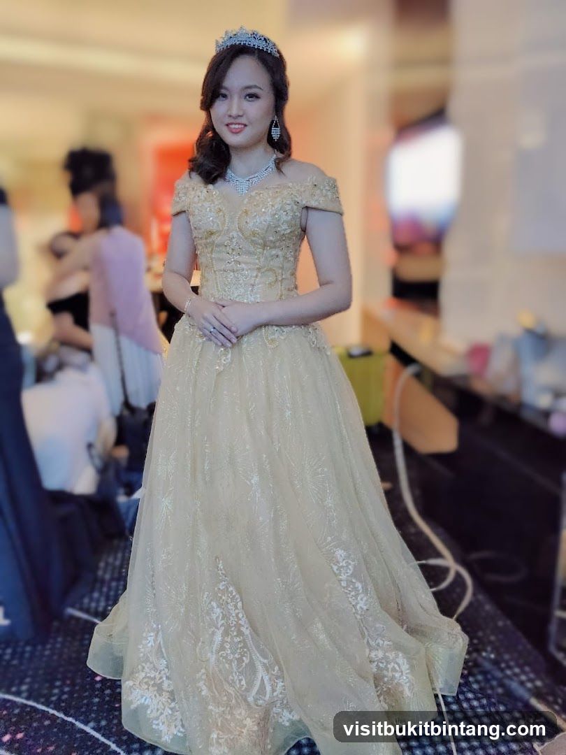Woman in a golden gown