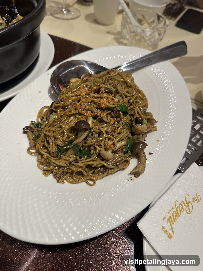 Noodle Dish with Mushrooms and Seasoning