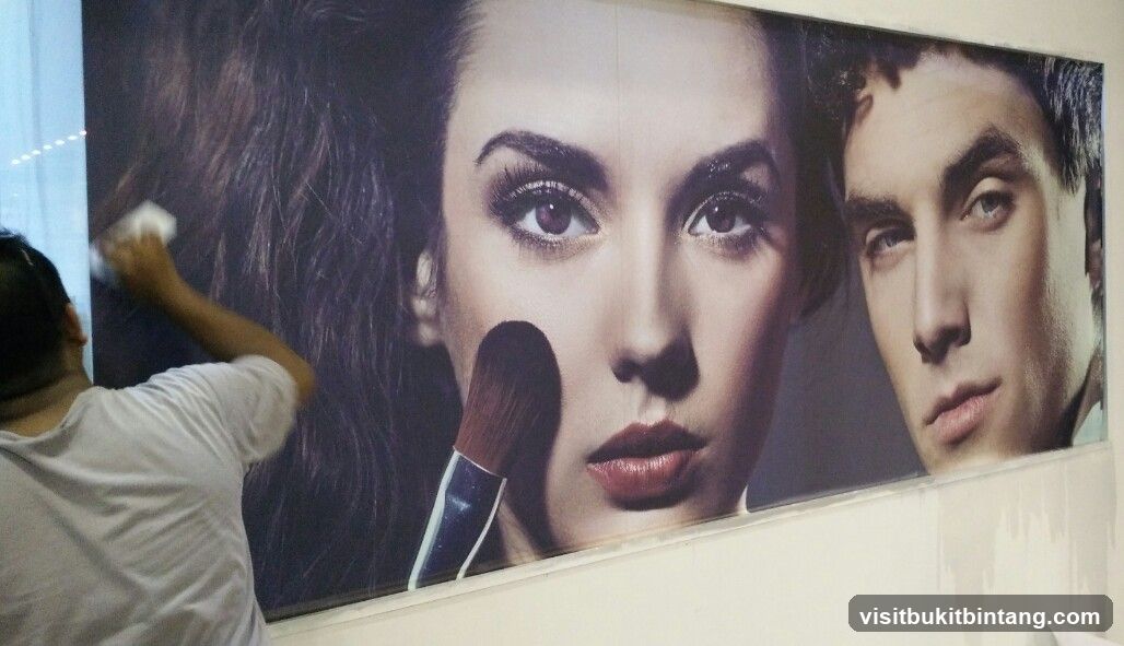 Cosmetics Advertisement