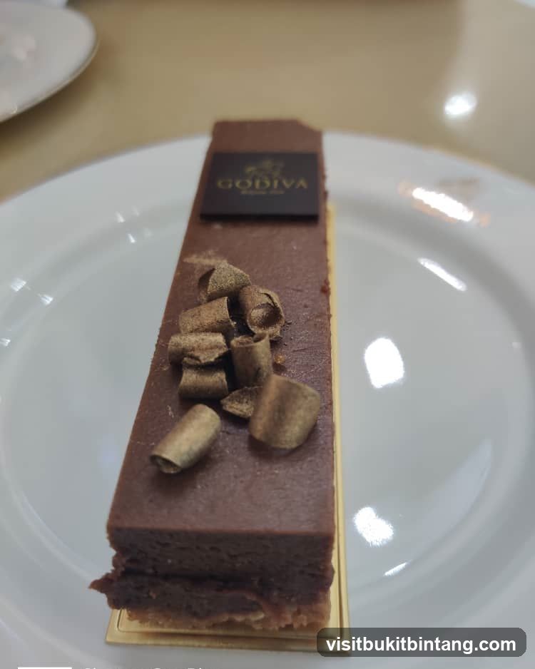 Chocolate Cake Slice