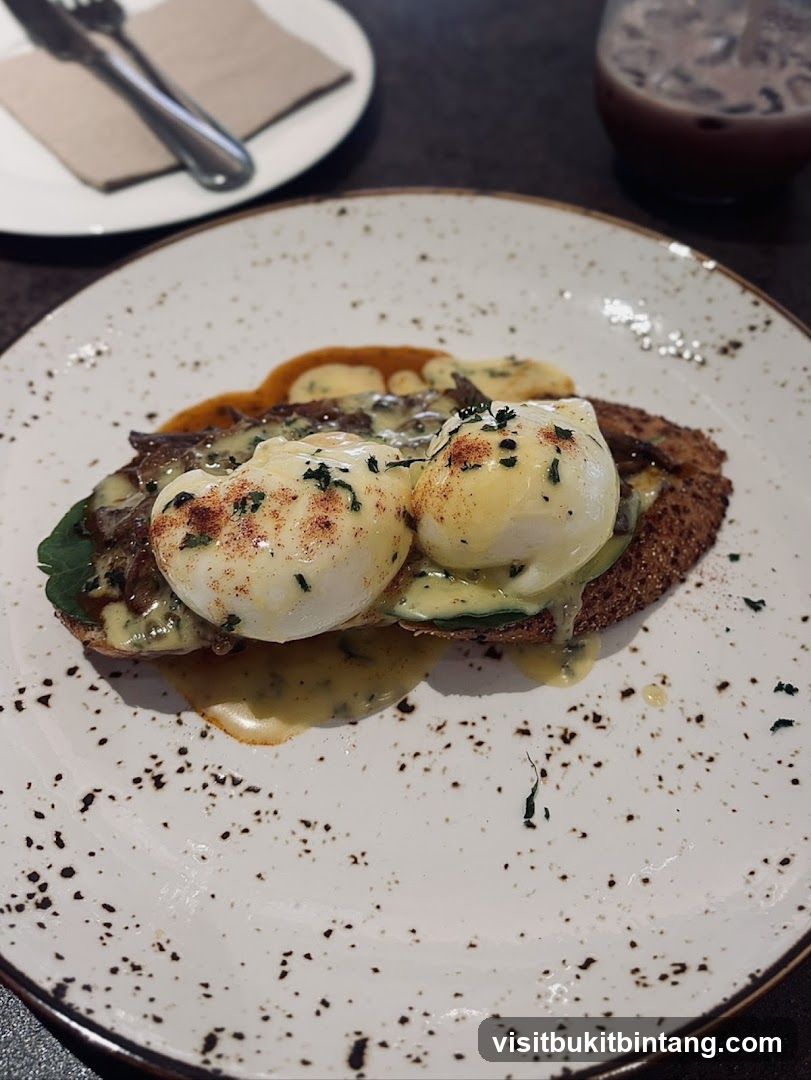 Eggs Benedict on Toast