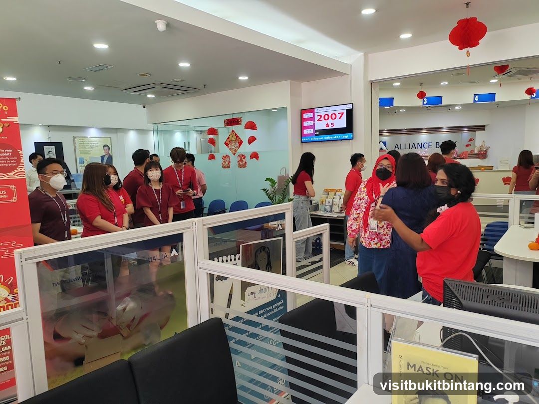 Alliance Bank Mid Valley