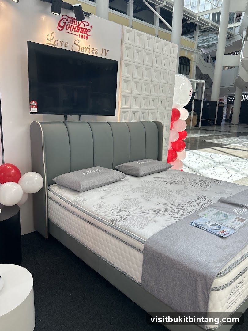 Goodnite Love Series IV Bed Display