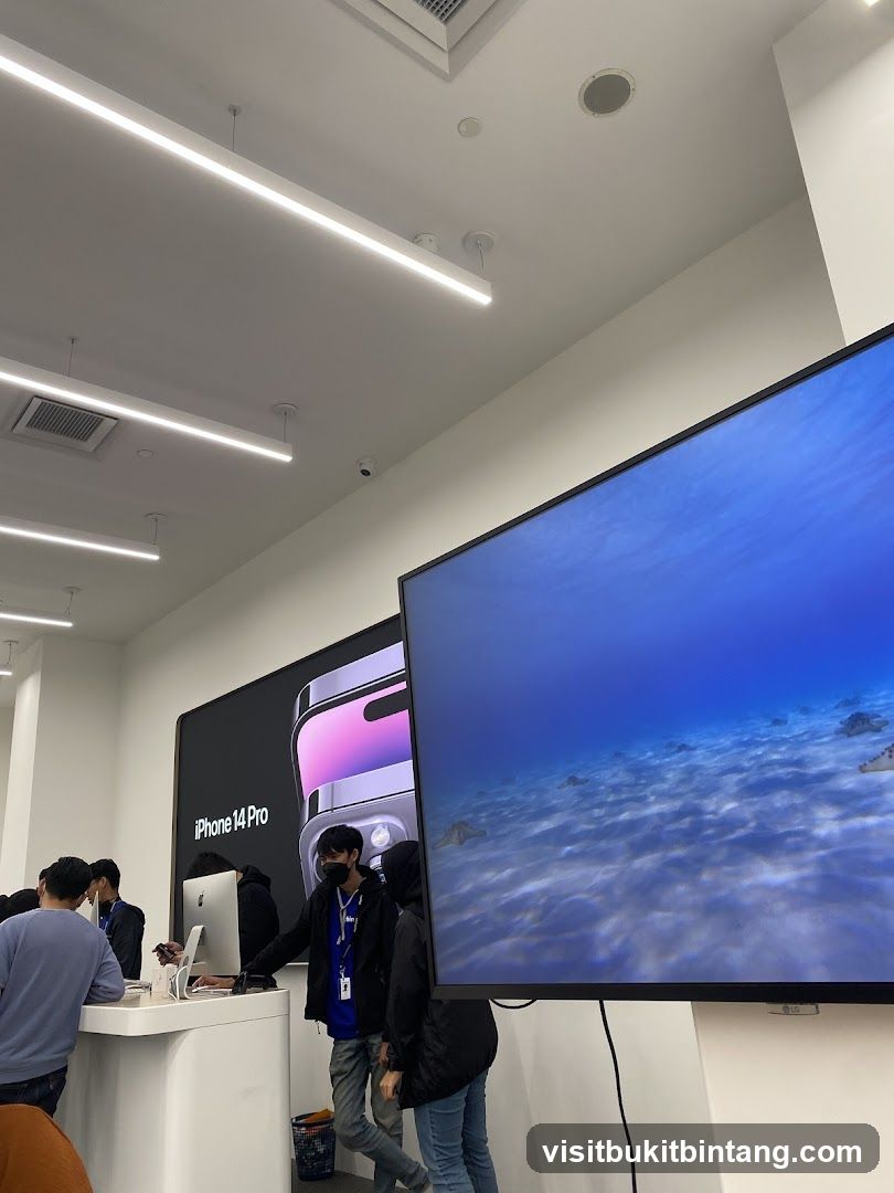 Apple Store Interior
