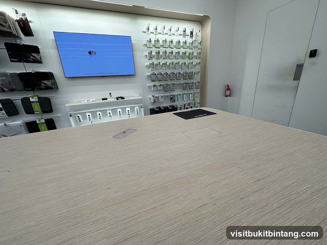 Apple Store Display