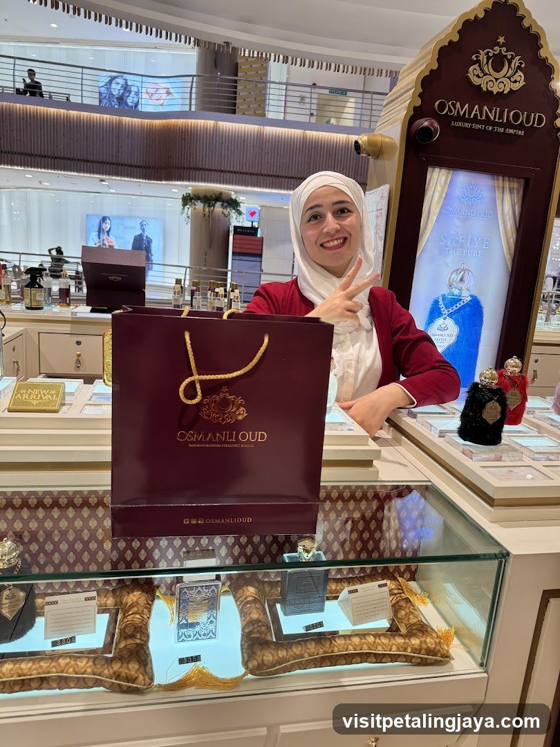 Osmanniloud Perfume Shop Interior