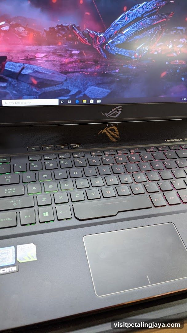 ASUS Gaming Laptop Display