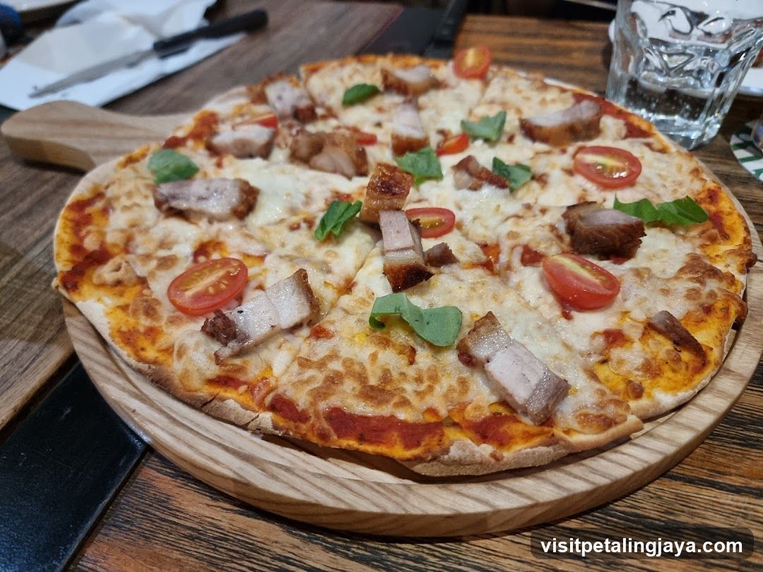 Pizza with Bacon and Tomatoes