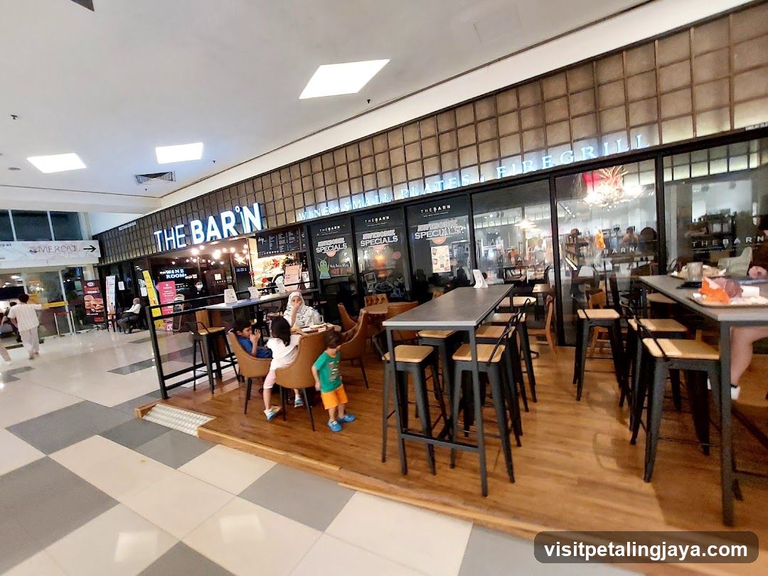 The Bar'n Interior View