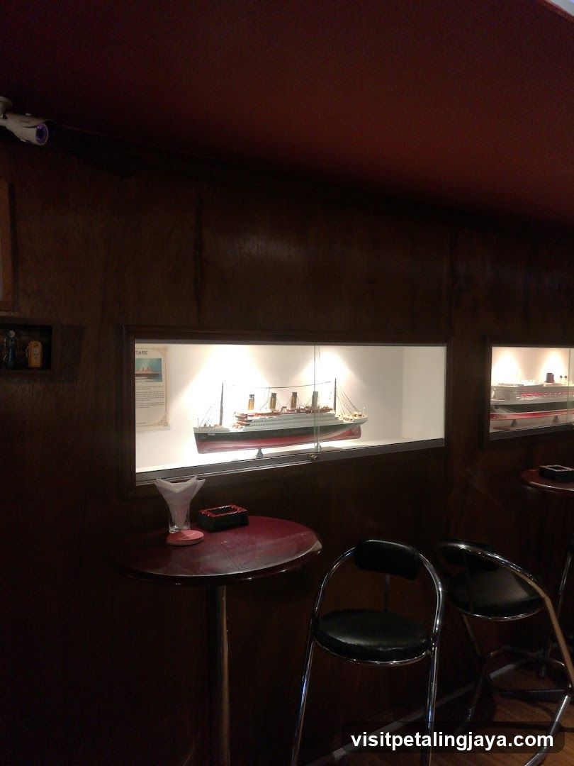 Ship Model Display Interior