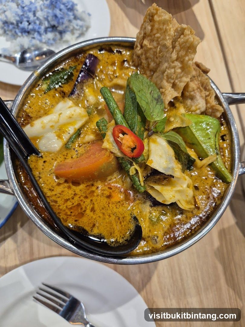 Curry with Vegetables and Crispy Topping