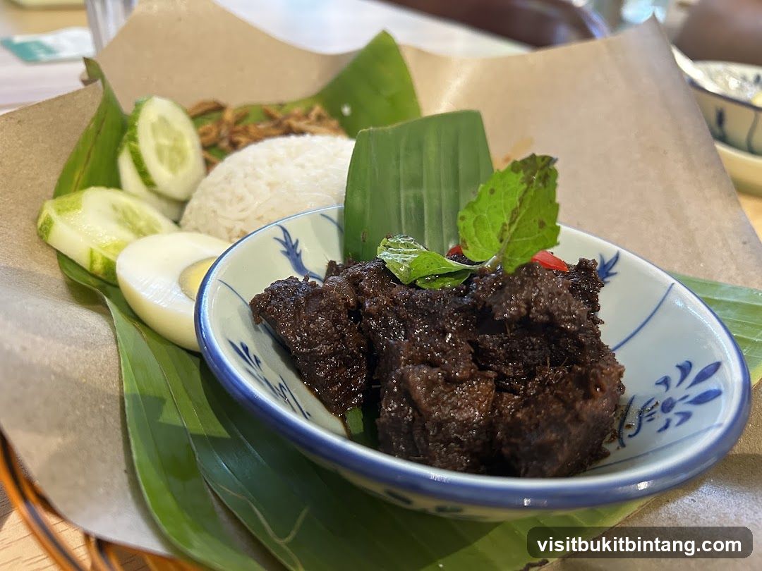 Nasi Lemak with Beef Rendang
