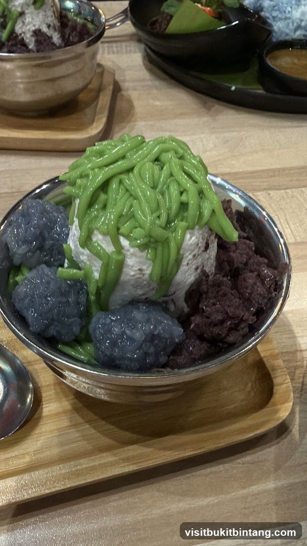 Dessert with Green Jelly and Red Beans