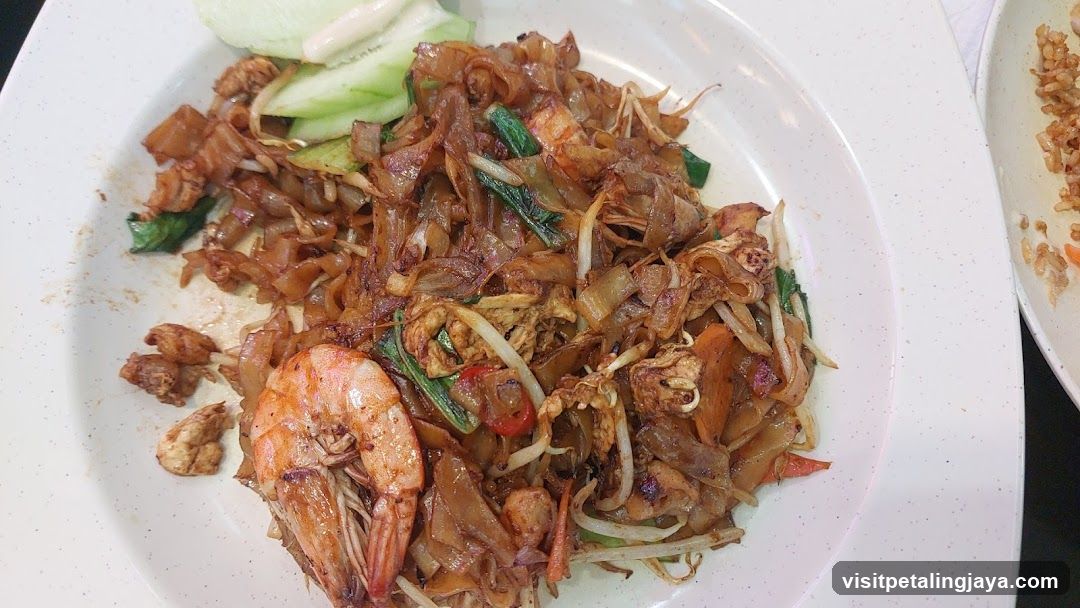Pad See Ew with Shrimp