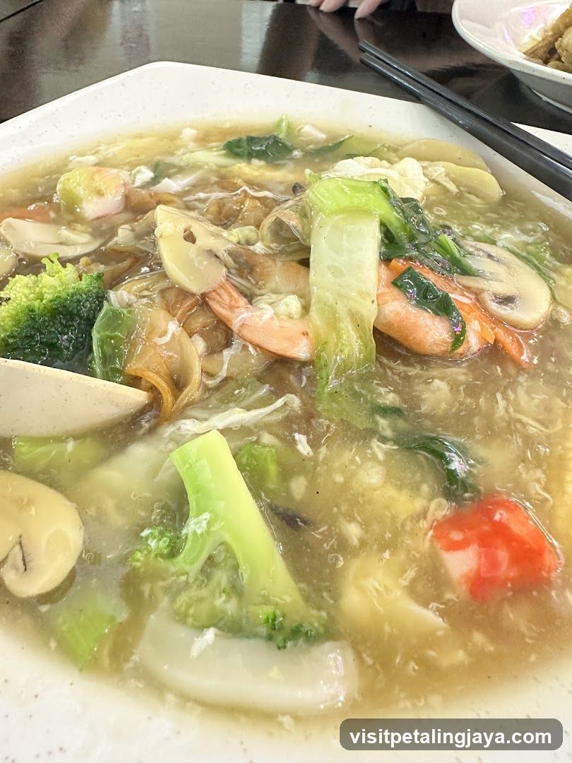 Vegetable and Seafood Noodle Soup