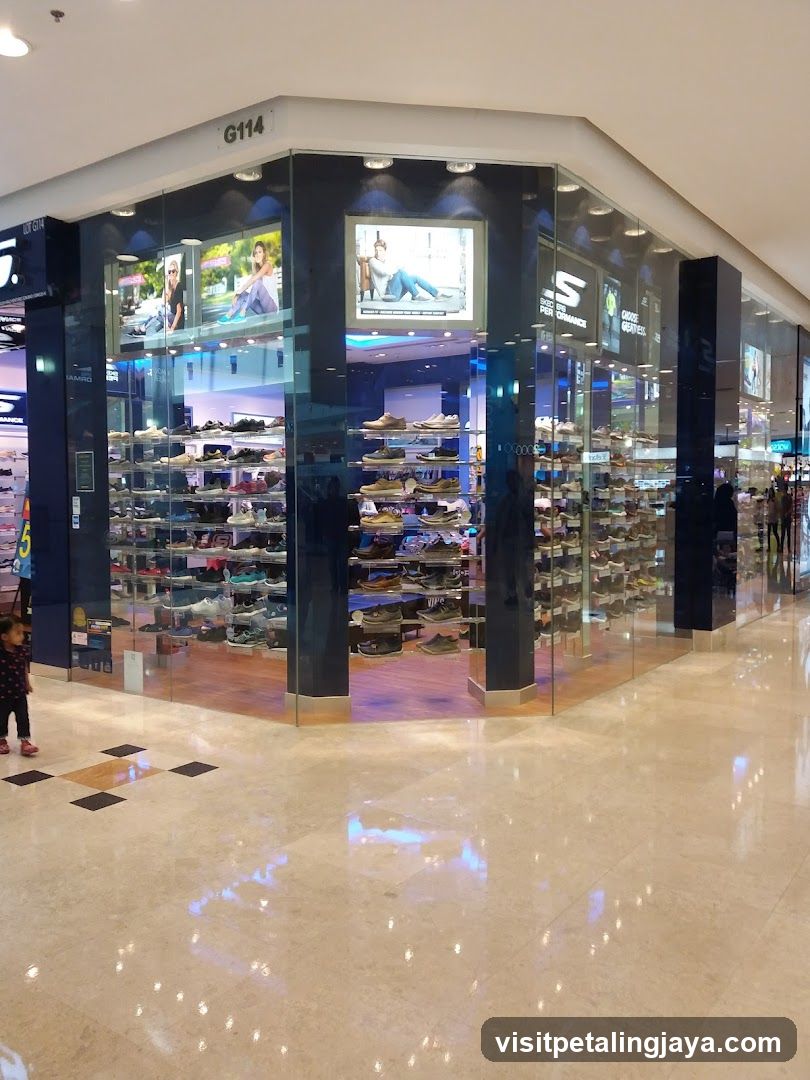 SKECHERS The Curve