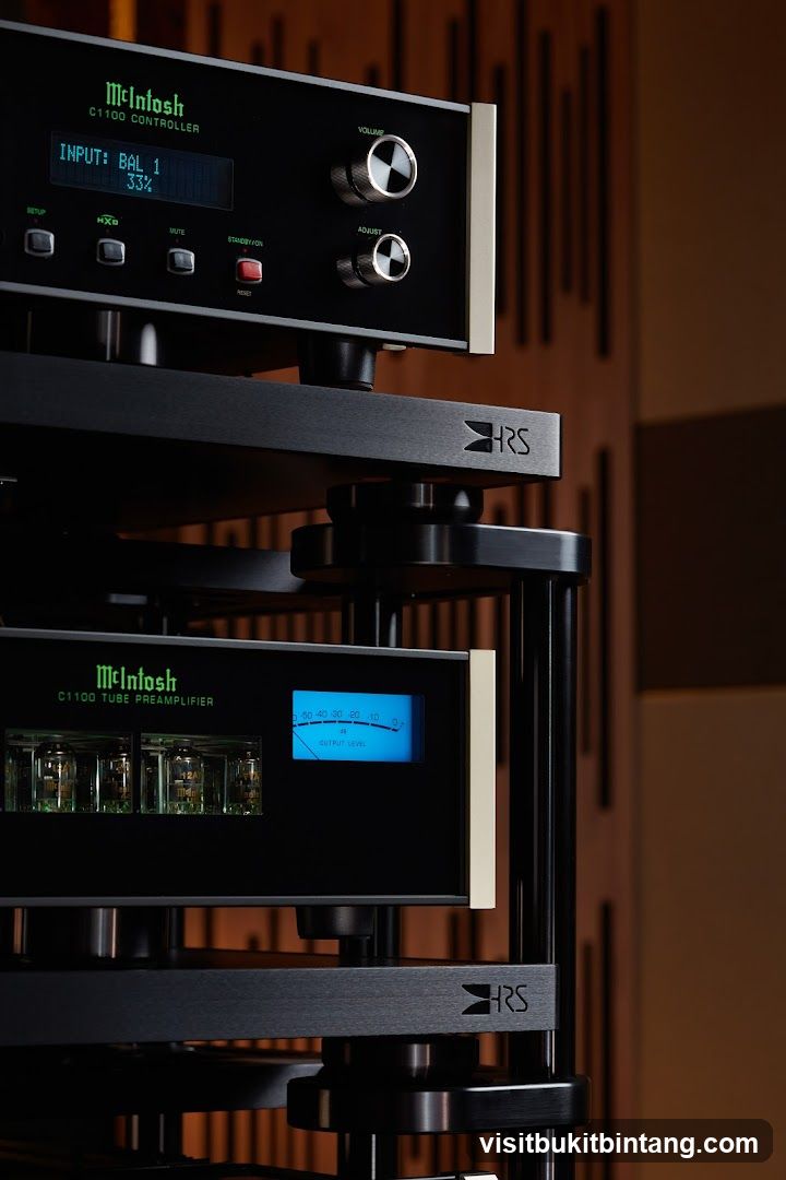 McIntosh C1100 Controller and Tube Preamplifier