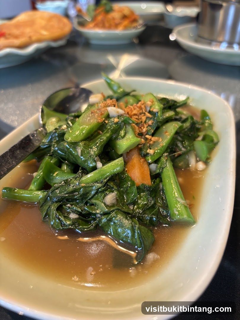 Stir-fried Chinese Broccoli with Garlic