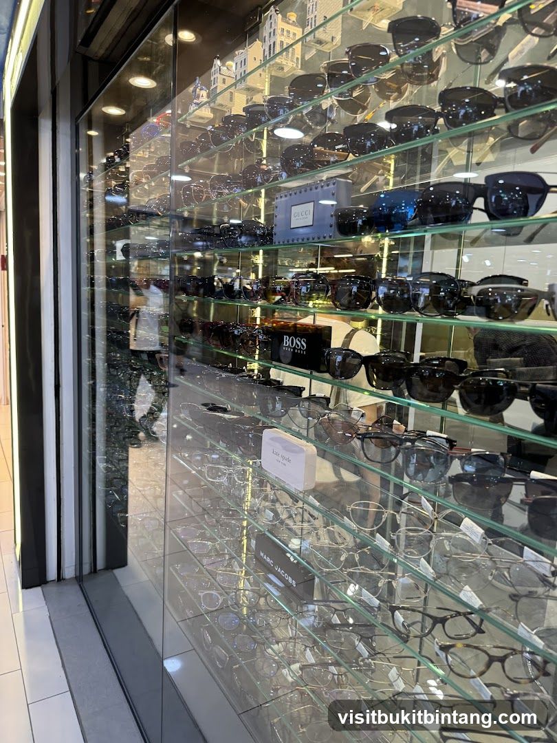 Eyeglasses and Sunglasses Display