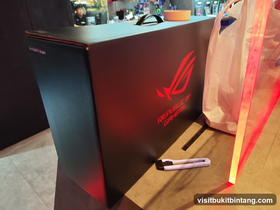 ROG Republic of Gamers Box
