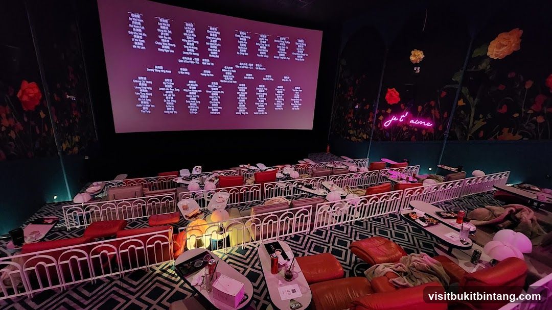 Cinema with lounge seating