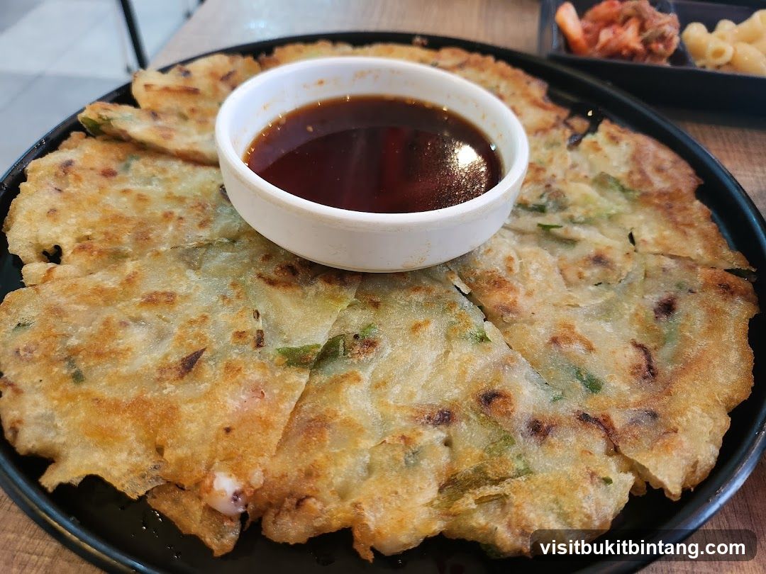 Korean Pancake with Dipping Sauce