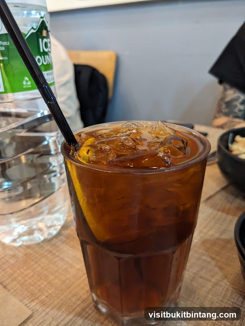 Iced Tea with Lemon