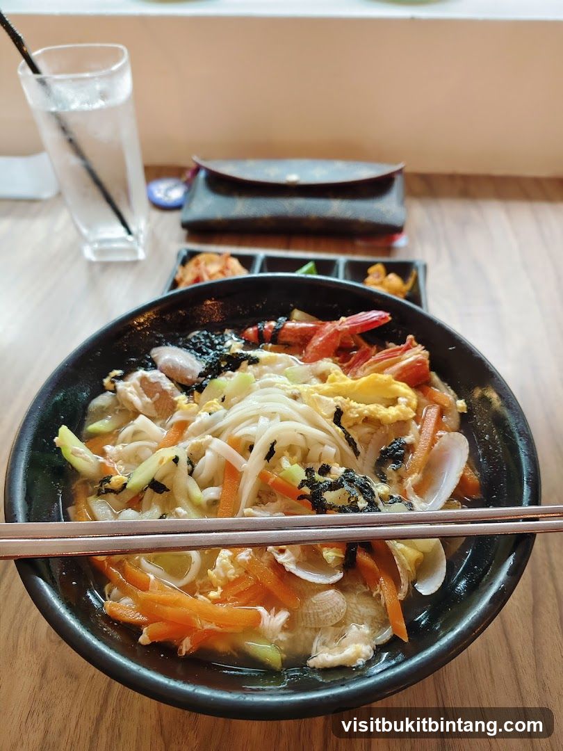 Noodle Soup with Side Dishes