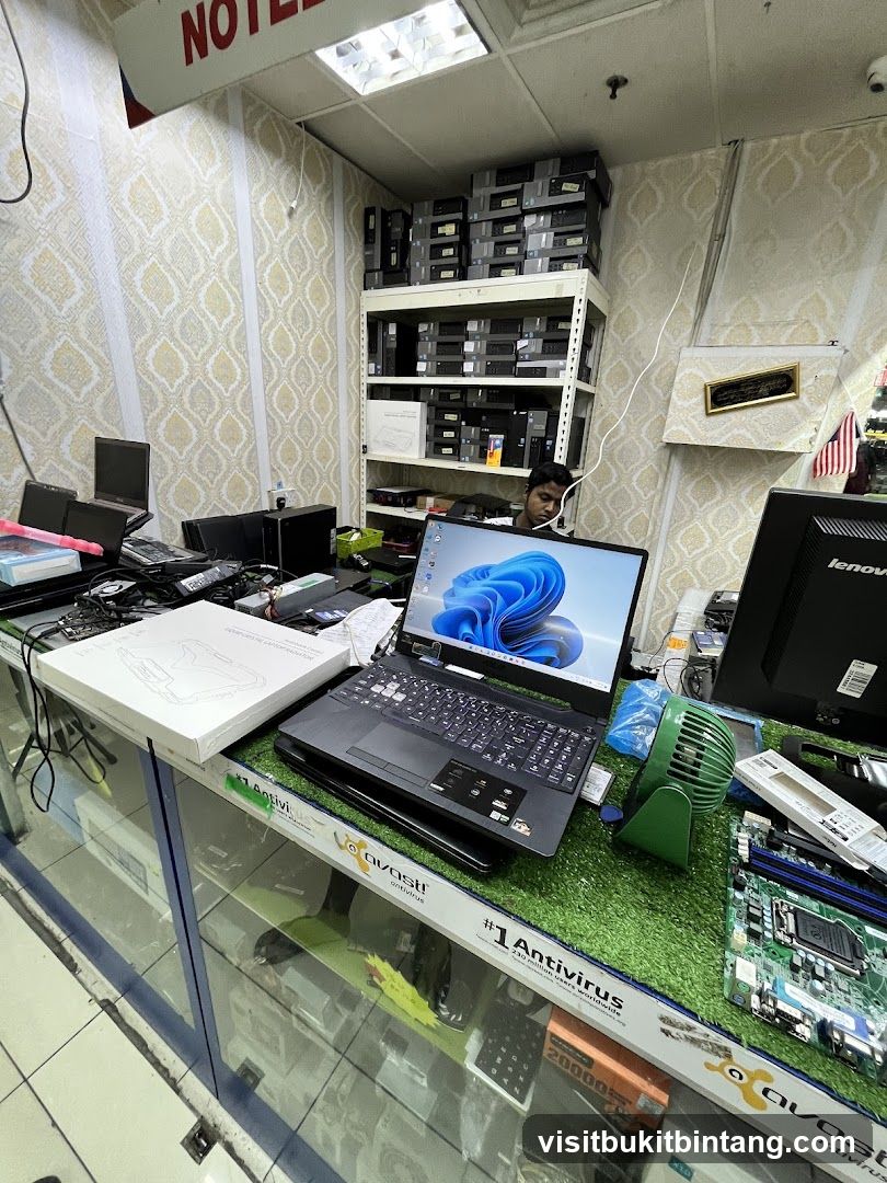 Computer Store Display