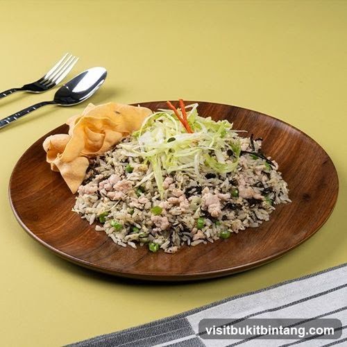 Fried Rice with Minced Meat and Vegetables