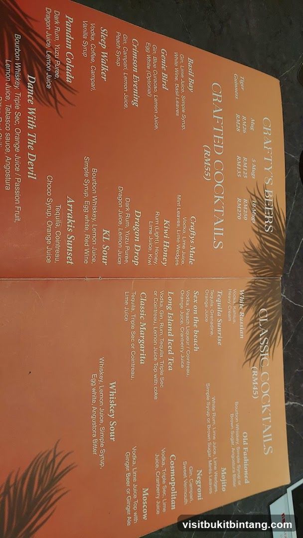 CRAFTY'S BEERS & CRAFTED COCKTAILS