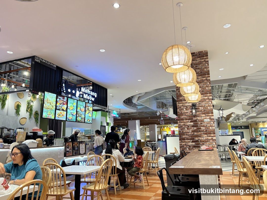 Food Court Dining Area
